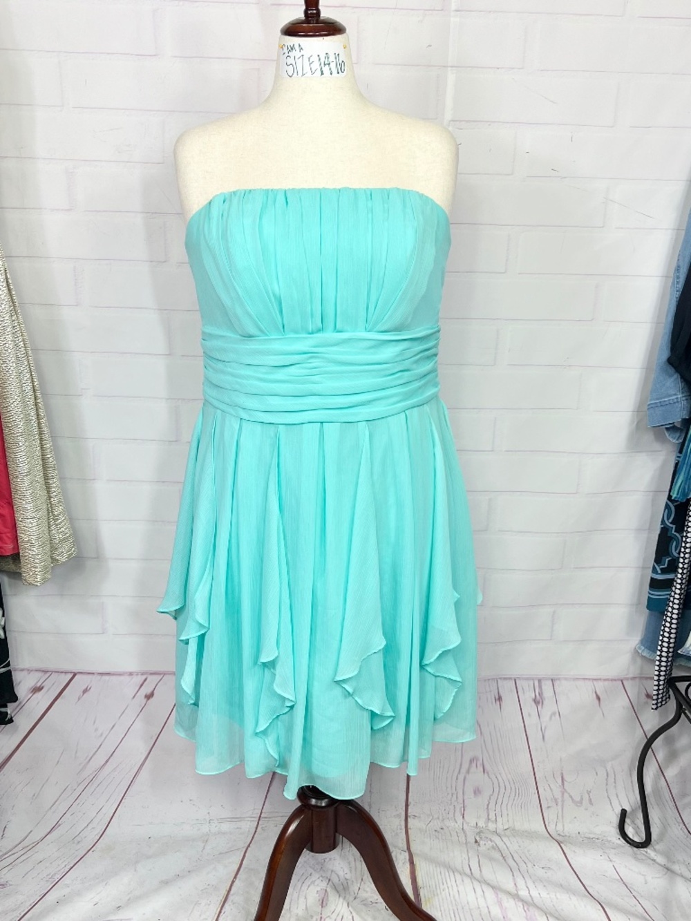 NWT🤩 |•DAVID'S BRIDAL•| Pretty Aqua Blue Chiffon Dress